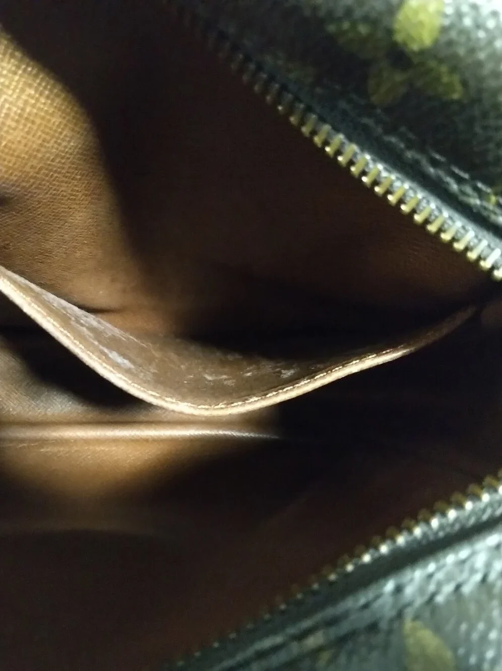 Authentic Louis Vuitton Monogram Compiegne 28 Clutch/ Tolietry Bag